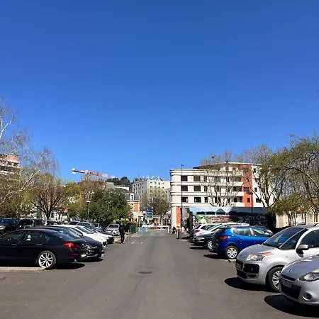 T1 En Rez De Chaussée Avec Parking Privé Appartamento