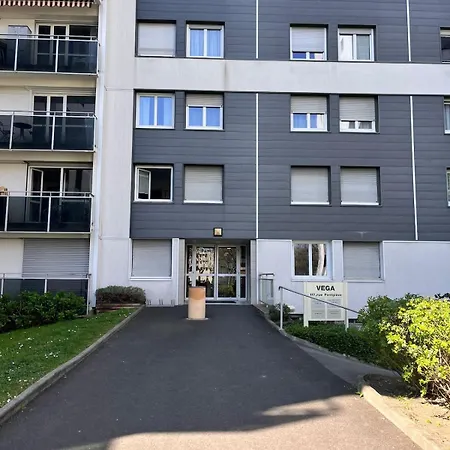 T1 En Rez De Chaussée Avec Parking Privé *